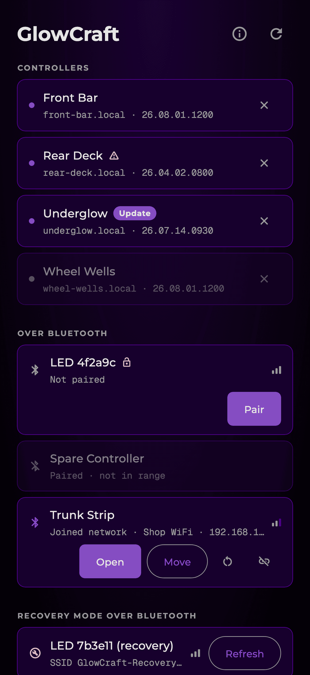 The GlowCraft app listing controllers found on the network and over Bluetooth.